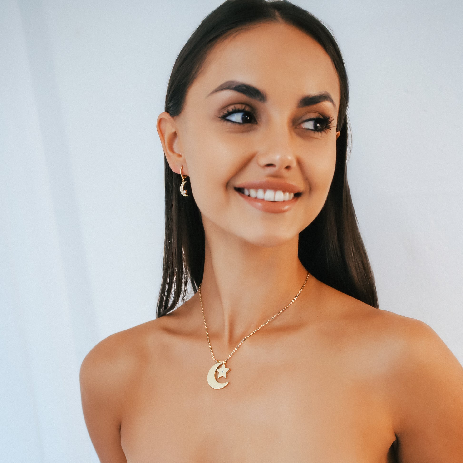 Cherish To The Moon & Back Necklace | 18k Gold Plated