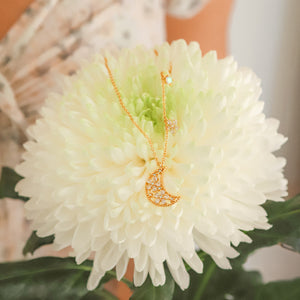 Flora Flower Moon Pendant Necklace | 18k Gold Plated