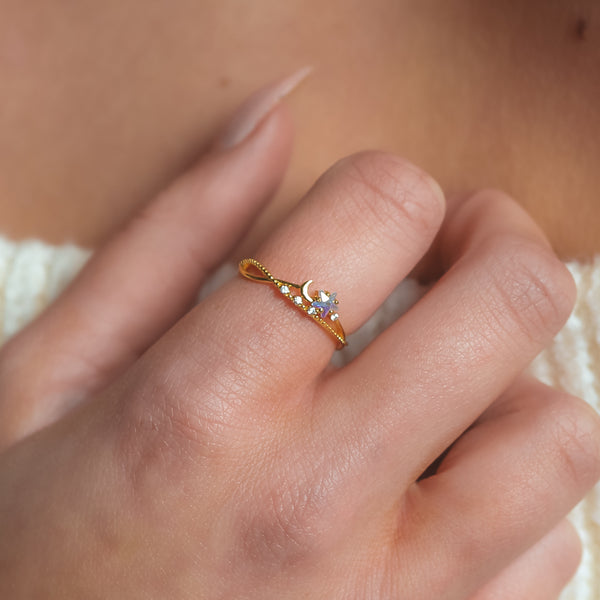Molly Crossover Moon Ring | 18K Gold Plated