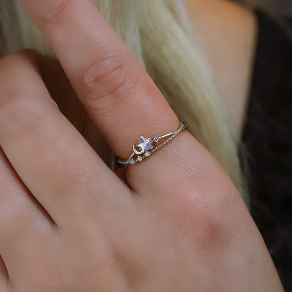 Molly Crossover Moon Ring | 925 Sterling Silver