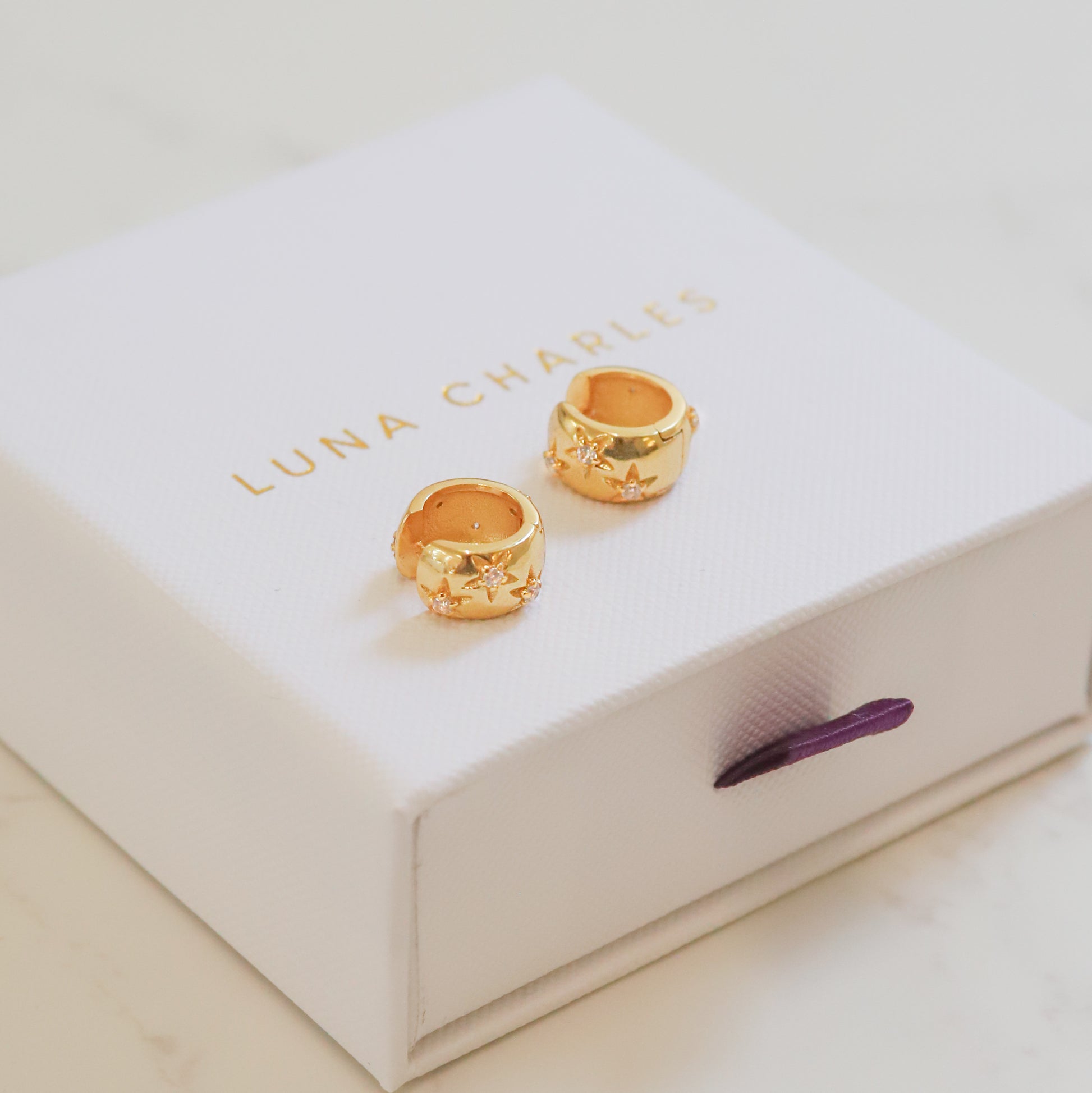 Thea Chunky Star Huggie Earrings | 18K Gold Plated