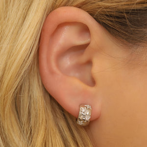 Thea Chunky Star Huggie Earrings | 925 Sterling Silver